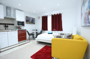 Отель Classic Studio Lytham Up London  Лондон